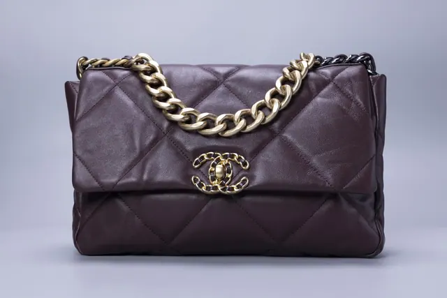 Chanel 19 — Bolsa de ombro