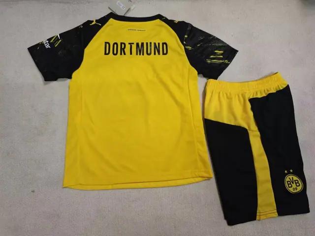 Conjunto Infantil do Estádio do Borussia Dortmund 25/26