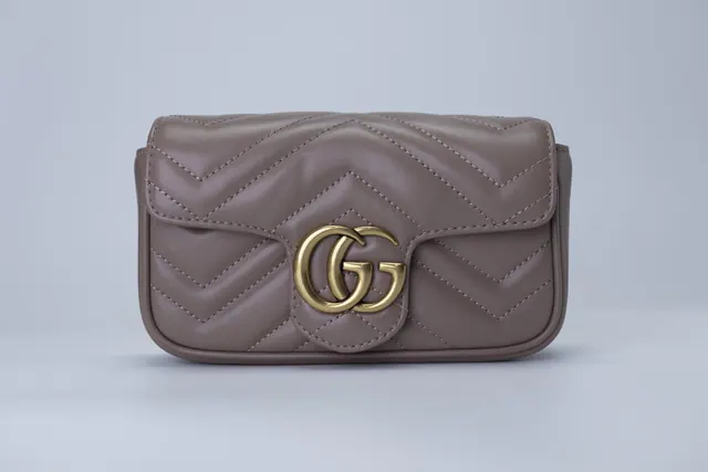 Gucci GG Marmont — Bolsa estilo carteira