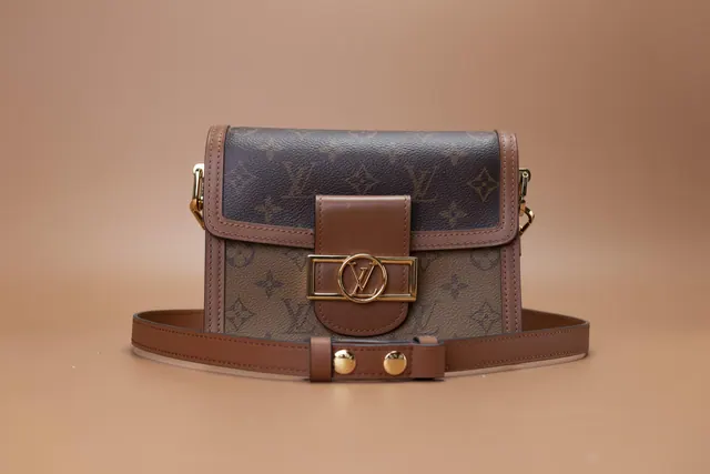 Louis Vuitton Dauphine — Bolsa transversal