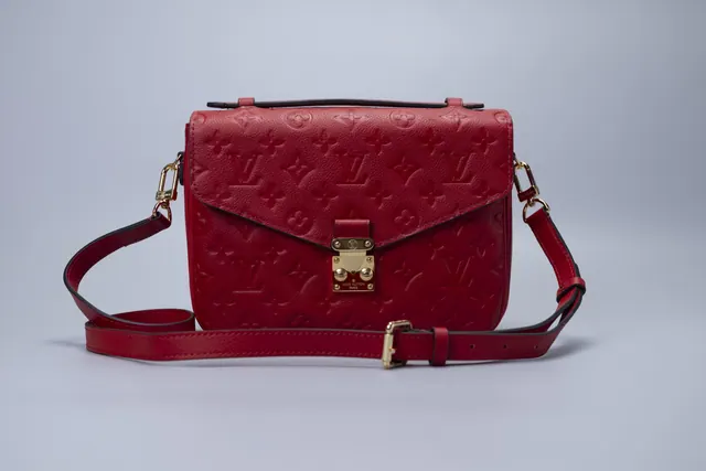 Louis Vuitton Pochette Metis — Bolsa transversal