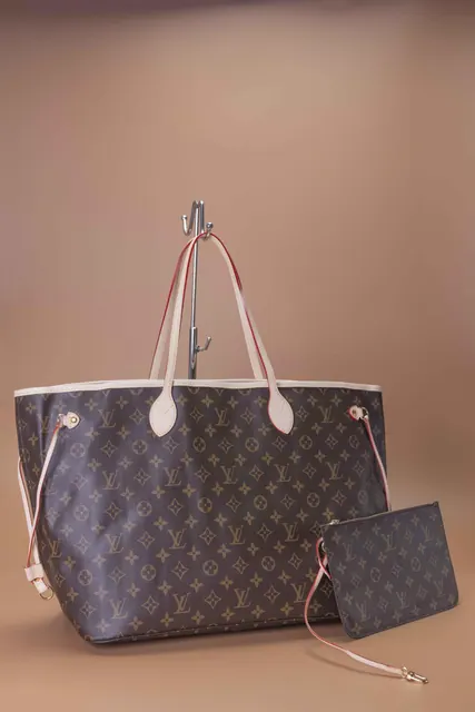Louis Vuitton Neverfull — Sacola