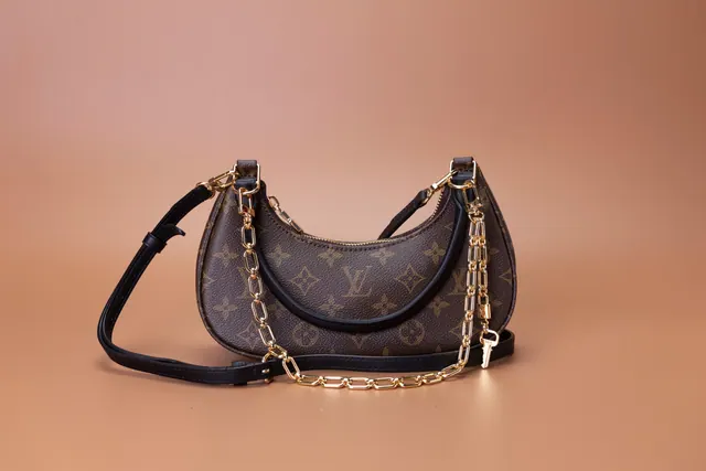 Louis Vuitton Multi Pochette Accessoires — Bolsa transversal